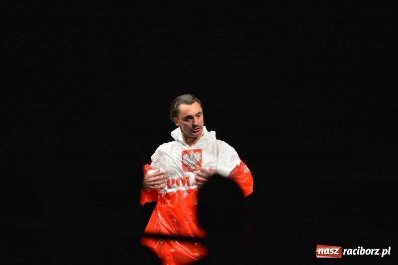 Zdjęcie w galerii na portalu naszraciborz.pl: Raport Panika. Arti Grabowski w Raciborzu wiadomości z regionu