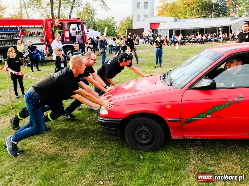 Zdjęcie w galerii na portalu naszraciborz.pl: I ty możesz zostać strażakiem, czyli rodzinny festyn w Brzeziu  wiadomości z regionu
