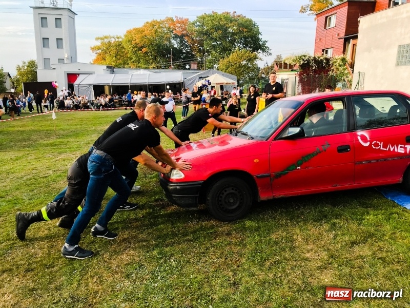 Zdjęcie w galerii na portalu naszraciborz.pl: I ty możesz zostać strażakiem, czyli rodzinny festyn w Brzeziu  wiadomości z regionu