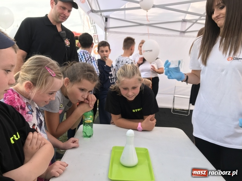 Zdjęcie w galerii na portalu naszraciborz.pl: I ty możesz zostać strażakiem, czyli rodzinny festyn w Brzeziu  wiadomości z regionu