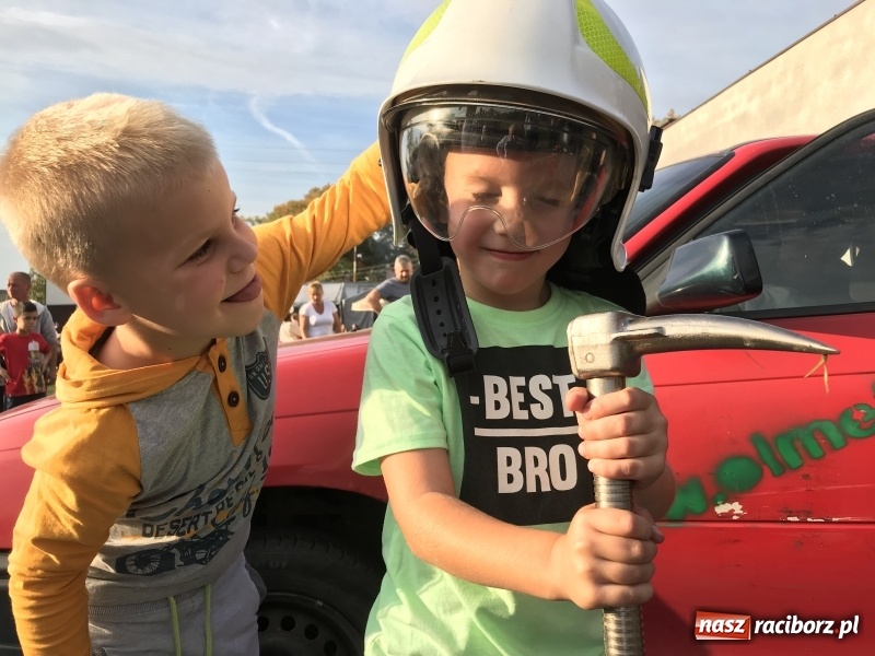 Zdjęcie w galerii na portalu naszraciborz.pl: I ty możesz zostać strażakiem, czyli rodzinny festyn w Brzeziu  wiadomości z regionu