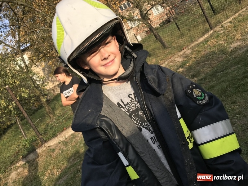 Zdjęcie w galerii na portalu naszraciborz.pl: I ty możesz zostać strażakiem, czyli rodzinny festyn w Brzeziu  wiadomości z regionu