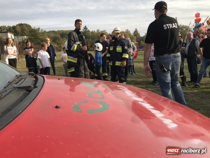Zdjęcie w galerii na portalu naszraciborz.pl: I ty możesz zostać strażakiem, czyli rodzinny festyn w Brzeziu  wiadomości z regionu
