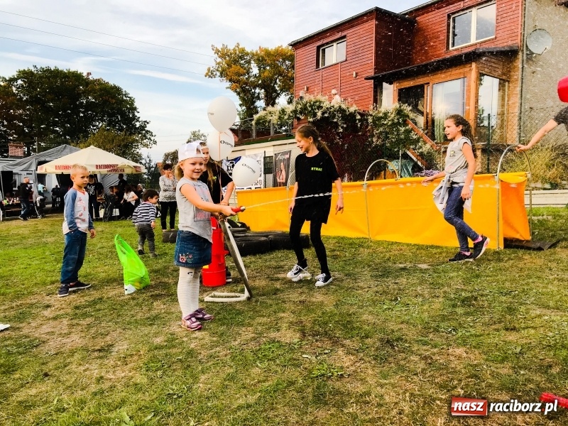 Zdjęcie w galerii na portalu naszraciborz.pl: I ty możesz zostać strażakiem, czyli rodzinny festyn w Brzeziu  wiadomości z regionu