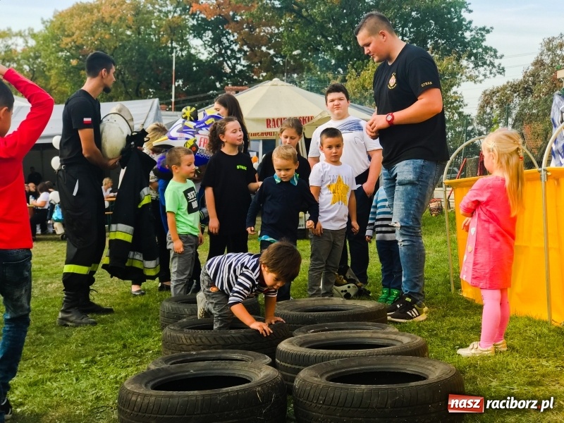 Zdjęcie w galerii na portalu naszraciborz.pl: I ty możesz zostać strażakiem, czyli rodzinny festyn w Brzeziu  wiadomości z regionu