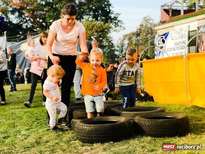 Zdjęcie w galerii na portalu naszraciborz.pl: I ty możesz zostać strażakiem, czyli rodzinny festyn w Brzeziu  wiadomości z regionu