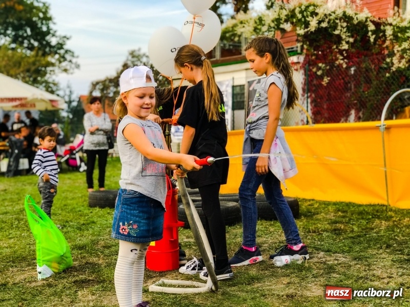 Zdjęcie w galerii na portalu naszraciborz.pl: I ty możesz zostać strażakiem, czyli rodzinny festyn w Brzeziu  wiadomości z regionu