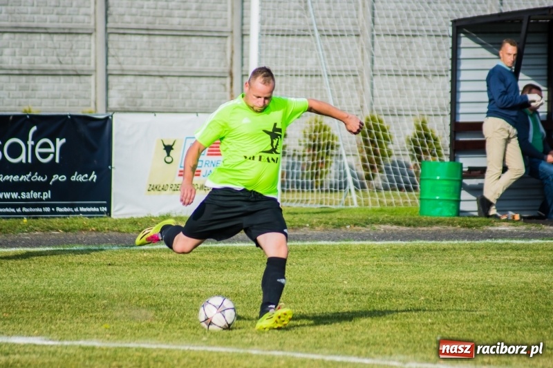 Zdjęcie w galerii na portalu naszraciborz.pl: Nie taki lider straszny jak go malują. Wielkie derby gminy Krzyżanowice na remis wiadomości z regionu