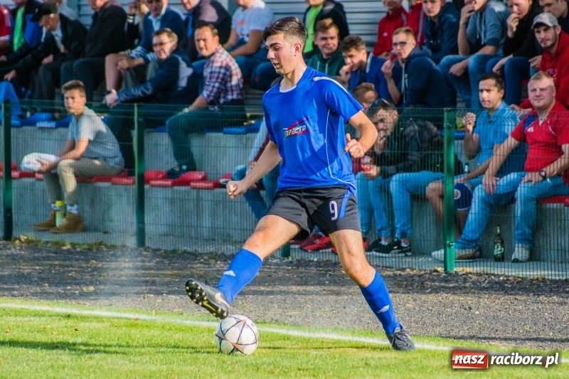 Zdjęcie w galerii na portalu naszraciborz.pl: Nie taki lider straszny jak go malują. Wielkie derby gminy Krzyżanowice na remis wiadomości z regionu