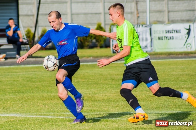 Zdjęcie w galerii na portalu naszraciborz.pl: Nie taki lider straszny jak go malują. Wielkie derby gminy Krzyżanowice na remis wiadomości z regionu