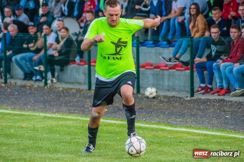 Zdjęcie w galerii na portalu naszraciborz.pl: Nie taki lider straszny jak go malują. Wielkie derby gminy Krzyżanowice na remis wiadomości z regionu