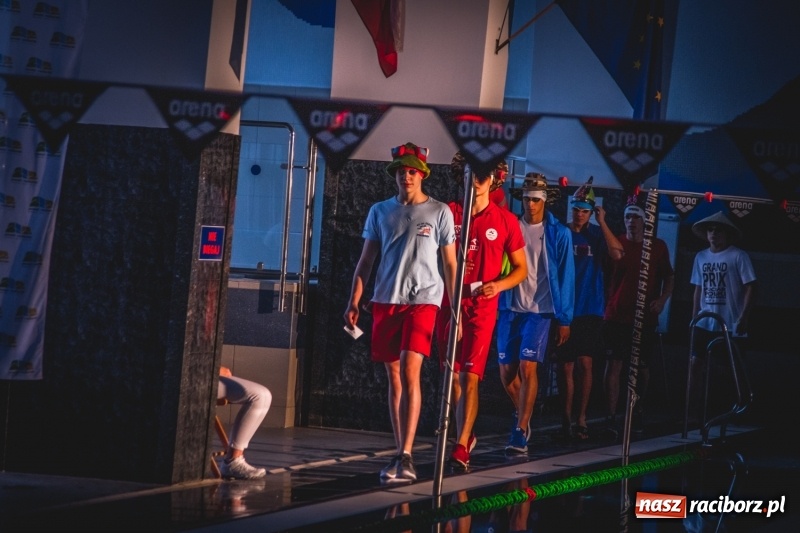 Zdjęcie w galerii na portalu naszraciborz.pl: Pływackie sprinty na torach ZSOMS  wiadomości z regionu