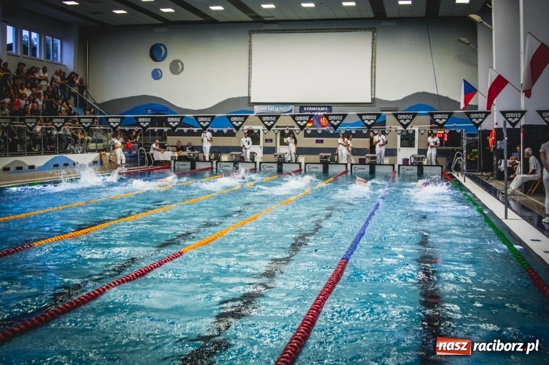 Zdjęcie w galerii na portalu naszraciborz.pl: Pływackie sprinty na torach ZSOMS  wiadomości z regionu