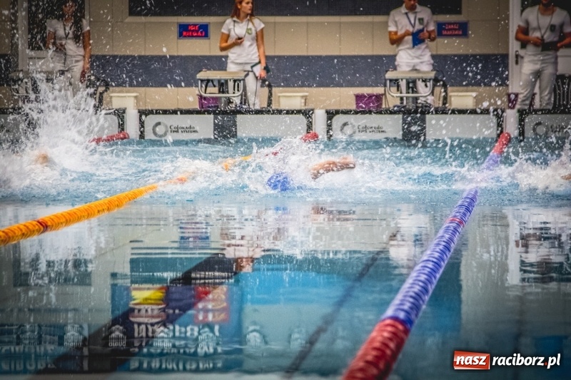 Zdjęcie w galerii na portalu naszraciborz.pl: Pływackie sprinty na torach ZSOMS  wiadomości z regionu