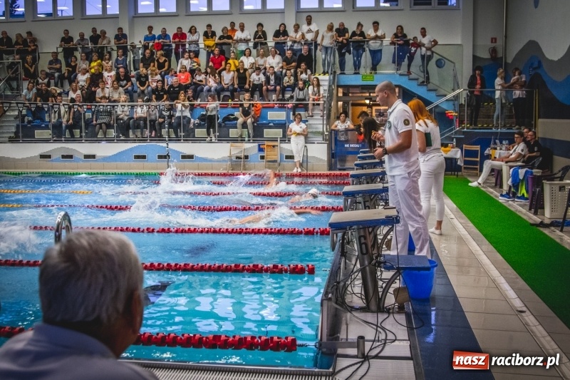 Zdjęcie w galerii na portalu naszraciborz.pl: Pływackie sprinty na torach ZSOMS  wiadomości z regionu