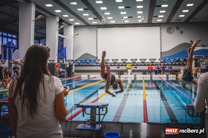 Zdjęcie w galerii na portalu naszraciborz.pl: Pływackie sprinty na torach ZSOMS  wiadomości z regionu