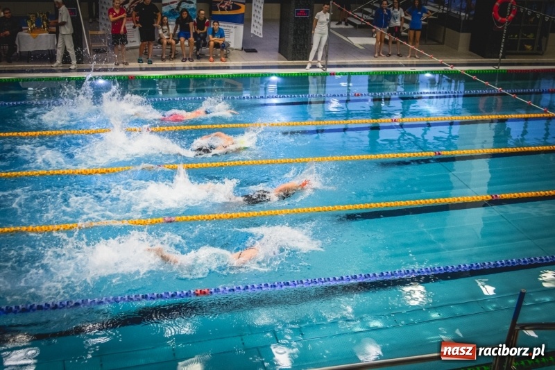 Zdjęcie w galerii na portalu naszraciborz.pl: Pływackie sprinty na torach ZSOMS  wiadomości z regionu