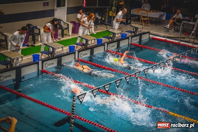 Zdjęcie w galerii na portalu naszraciborz.pl: Pływackie sprinty na torach ZSOMS  wiadomości z regionu