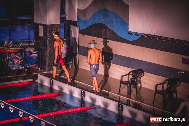 Zdjęcie w galerii na portalu naszraciborz.pl: Pływackie sprinty na torach ZSOMS  wiadomości z regionu