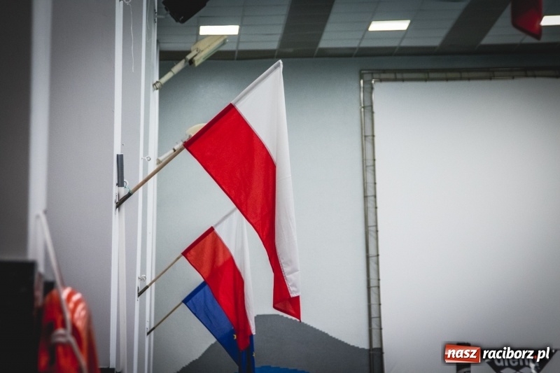 Zdjęcie w galerii na portalu naszraciborz.pl: Pływackie sprinty na torach ZSOMS  wiadomości z regionu