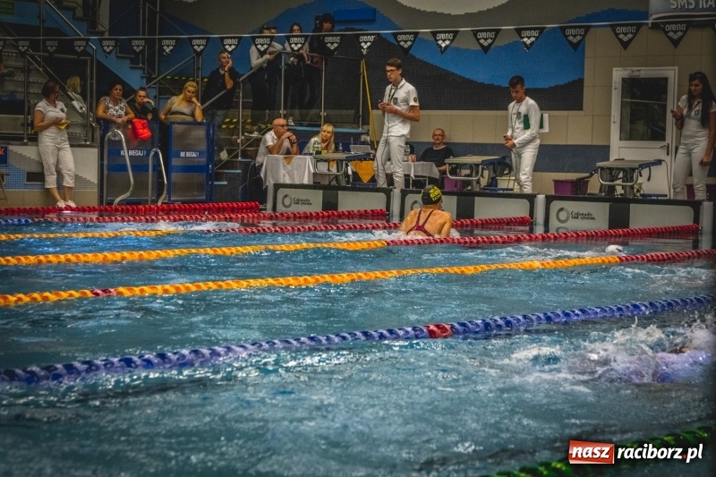 Zdjęcie w galerii na portalu naszraciborz.pl: Pływackie sprinty na torach ZSOMS  wiadomości z regionu