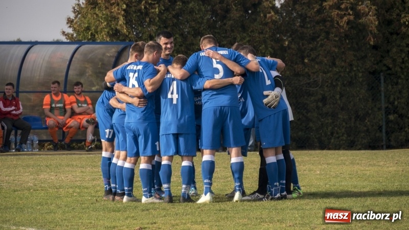 Zdjęcie w galerii na portalu naszraciborz.pl: Pewne zwycięstwo Markowic nad Adamowicami wiadomości z regionu