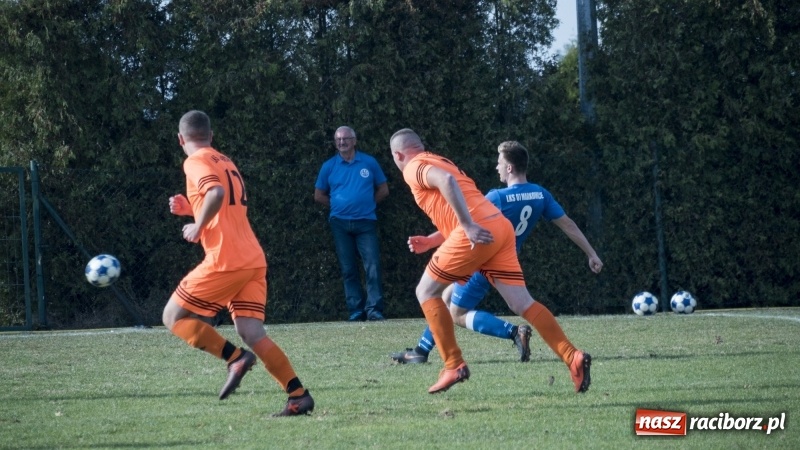 Zdjęcie w galerii na portalu naszraciborz.pl: Pewne zwycięstwo Markowic nad Adamowicami wiadomości z regionu