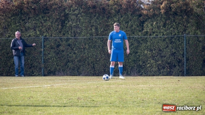 Zdjęcie w galerii na portalu naszraciborz.pl: Pewne zwycięstwo Markowic nad Adamowicami wiadomości z regionu