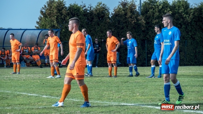 Zdjęcie w galerii na portalu naszraciborz.pl: Pewne zwycięstwo Markowic nad Adamowicami wiadomości z regionu