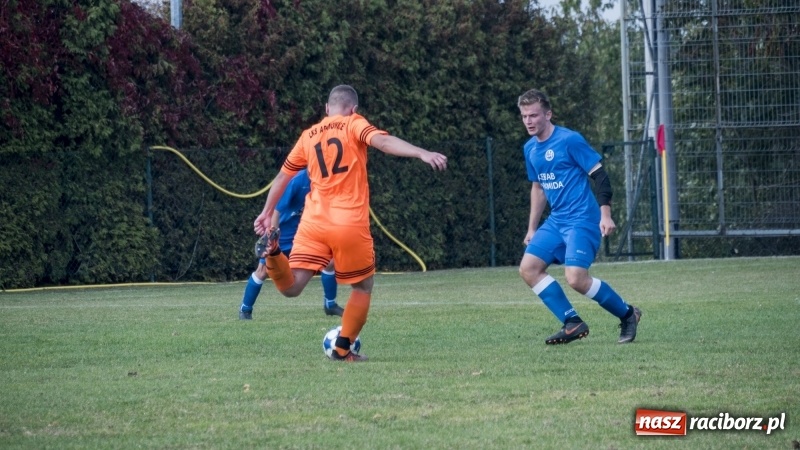 Zdjęcie w galerii na portalu naszraciborz.pl: Pewne zwycięstwo Markowic nad Adamowicami wiadomości z regionu