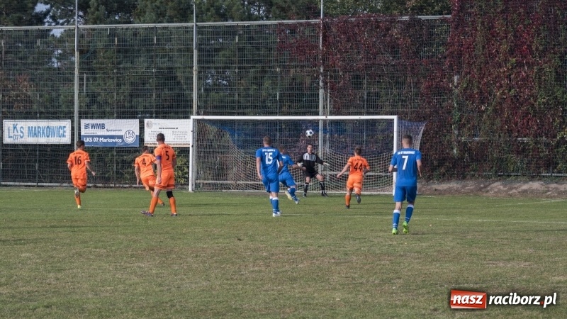 Zdjęcie w galerii na portalu naszraciborz.pl: Pewne zwycięstwo Markowic nad Adamowicami wiadomości z regionu