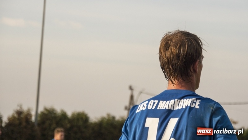 Zdjęcie w galerii na portalu naszraciborz.pl: Pewne zwycięstwo Markowic nad Adamowicami wiadomości z regionu