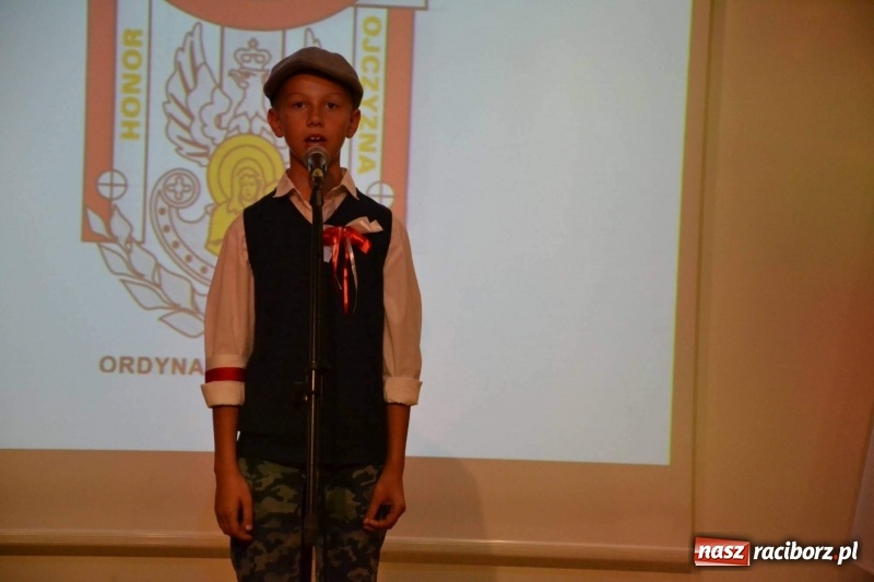 Zdjęcie w galerii na portalu naszraciborz.pl: Tu wszędzie jest nasza ojczyzna... - koncert laureatów Konkursu Pieśni, Piosenki i Poezji Patriotycznej za nami  wiadomości z regionu