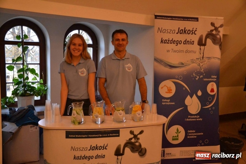 Zdjęcie w galerii na portalu naszraciborz.pl: Tu wszędzie jest nasza ojczyzna... - koncert laureatów Konkursu Pieśni, Piosenki i Poezji Patriotycznej za nami  wiadomości z regionu