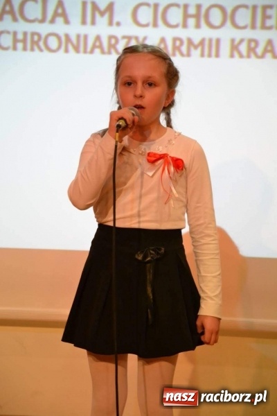 Zdjęcie w galerii na portalu naszraciborz.pl: Tu wszędzie jest nasza ojczyzna... - koncert laureatów Konkursu Pieśni, Piosenki i Poezji Patriotycznej za nami  wiadomości z regionu