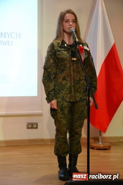 Zdjęcie w galerii na portalu naszraciborz.pl: Tu wszędzie jest nasza ojczyzna... - koncert laureatów Konkursu Pieśni, Piosenki i Poezji Patriotycznej za nami  wiadomości z regionu