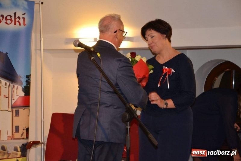Zdjęcie w galerii na portalu naszraciborz.pl: Tu wszędzie jest nasza ojczyzna... - koncert laureatów Konkursu Pieśni, Piosenki i Poezji Patriotycznej za nami  wiadomości z regionu