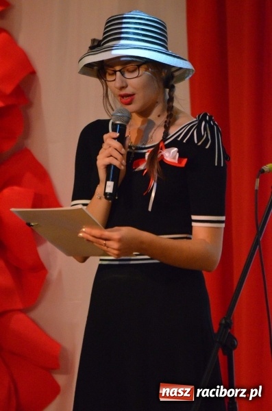 Zdjęcie w galerii na portalu naszraciborz.pl: Tu wszędzie jest nasza ojczyzna... - koncert laureatów Konkursu Pieśni, Piosenki i Poezji Patriotycznej za nami  wiadomości z regionu