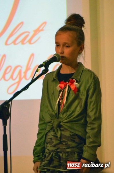 Zdjęcie w galerii na portalu naszraciborz.pl: Tu wszędzie jest nasza ojczyzna... - koncert laureatów Konkursu Pieśni, Piosenki i Poezji Patriotycznej za nami  wiadomości z regionu