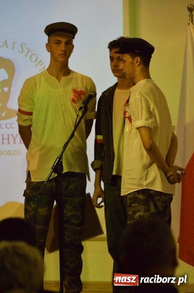 Zdjęcie w galerii na portalu naszraciborz.pl: Tu wszędzie jest nasza ojczyzna... - koncert laureatów Konkursu Pieśni, Piosenki i Poezji Patriotycznej za nami  wiadomości z regionu