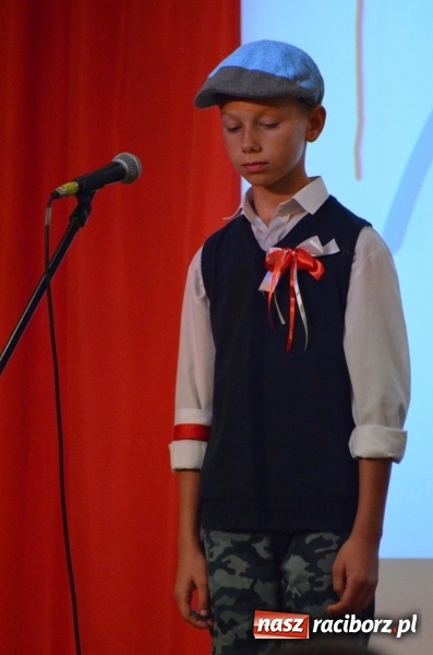 Zdjęcie w galerii na portalu naszraciborz.pl: Tu wszędzie jest nasza ojczyzna... - koncert laureatów Konkursu Pieśni, Piosenki i Poezji Patriotycznej za nami  wiadomości z regionu