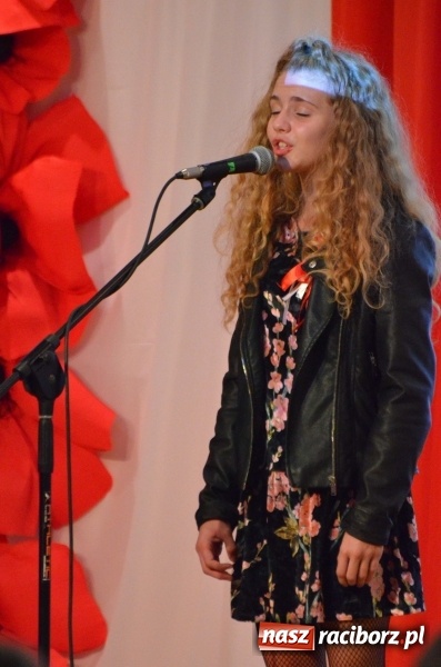 Zdjęcie w galerii na portalu naszraciborz.pl: Tu wszędzie jest nasza ojczyzna... - koncert laureatów Konkursu Pieśni, Piosenki i Poezji Patriotycznej za nami  wiadomości z regionu