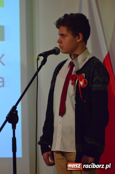 Zdjęcie w galerii na portalu naszraciborz.pl: Tu wszędzie jest nasza ojczyzna... - koncert laureatów Konkursu Pieśni, Piosenki i Poezji Patriotycznej za nami  wiadomości z regionu