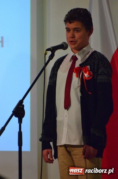 Zdjęcie w galerii na portalu naszraciborz.pl: Tu wszędzie jest nasza ojczyzna... - koncert laureatów Konkursu Pieśni, Piosenki i Poezji Patriotycznej za nami  wiadomości z regionu