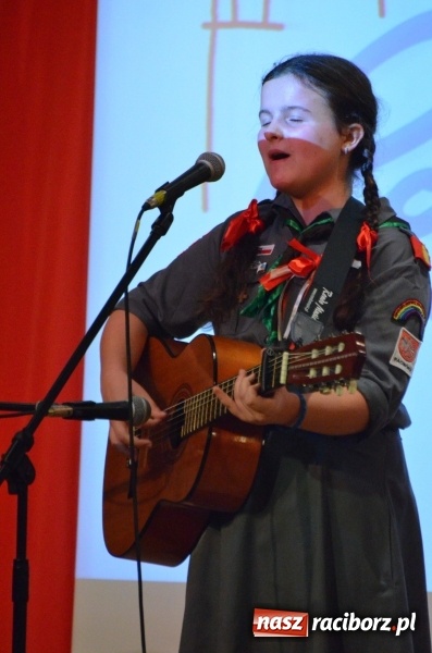 Zdjęcie w galerii na portalu naszraciborz.pl: Tu wszędzie jest nasza ojczyzna... - koncert laureatów Konkursu Pieśni, Piosenki i Poezji Patriotycznej za nami  wiadomości z regionu