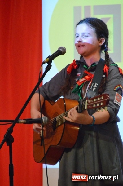 Zdjęcie w galerii na portalu naszraciborz.pl: Tu wszędzie jest nasza ojczyzna... - koncert laureatów Konkursu Pieśni, Piosenki i Poezji Patriotycznej za nami  wiadomości z regionu