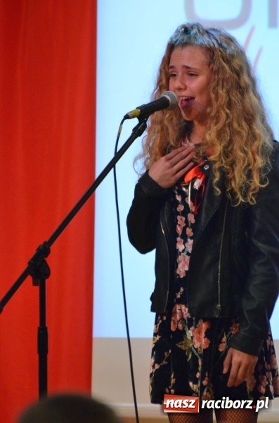 Zdjęcie w galerii na portalu naszraciborz.pl: Tu wszędzie jest nasza ojczyzna... - koncert laureatów Konkursu Pieśni, Piosenki i Poezji Patriotycznej za nami  wiadomości z regionu