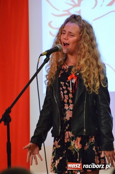 Zdjęcie w galerii na portalu naszraciborz.pl: Tu wszędzie jest nasza ojczyzna... - koncert laureatów Konkursu Pieśni, Piosenki i Poezji Patriotycznej za nami  wiadomości z regionu