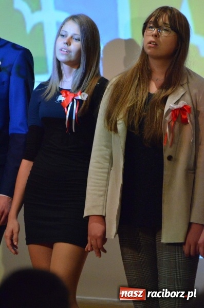 Zdjęcie w galerii na portalu naszraciborz.pl: Tu wszędzie jest nasza ojczyzna... - koncert laureatów Konkursu Pieśni, Piosenki i Poezji Patriotycznej za nami  wiadomości z regionu