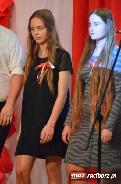 Zdjęcie w galerii na portalu naszraciborz.pl: Tu wszędzie jest nasza ojczyzna... - koncert laureatów Konkursu Pieśni, Piosenki i Poezji Patriotycznej za nami  wiadomości z regionu